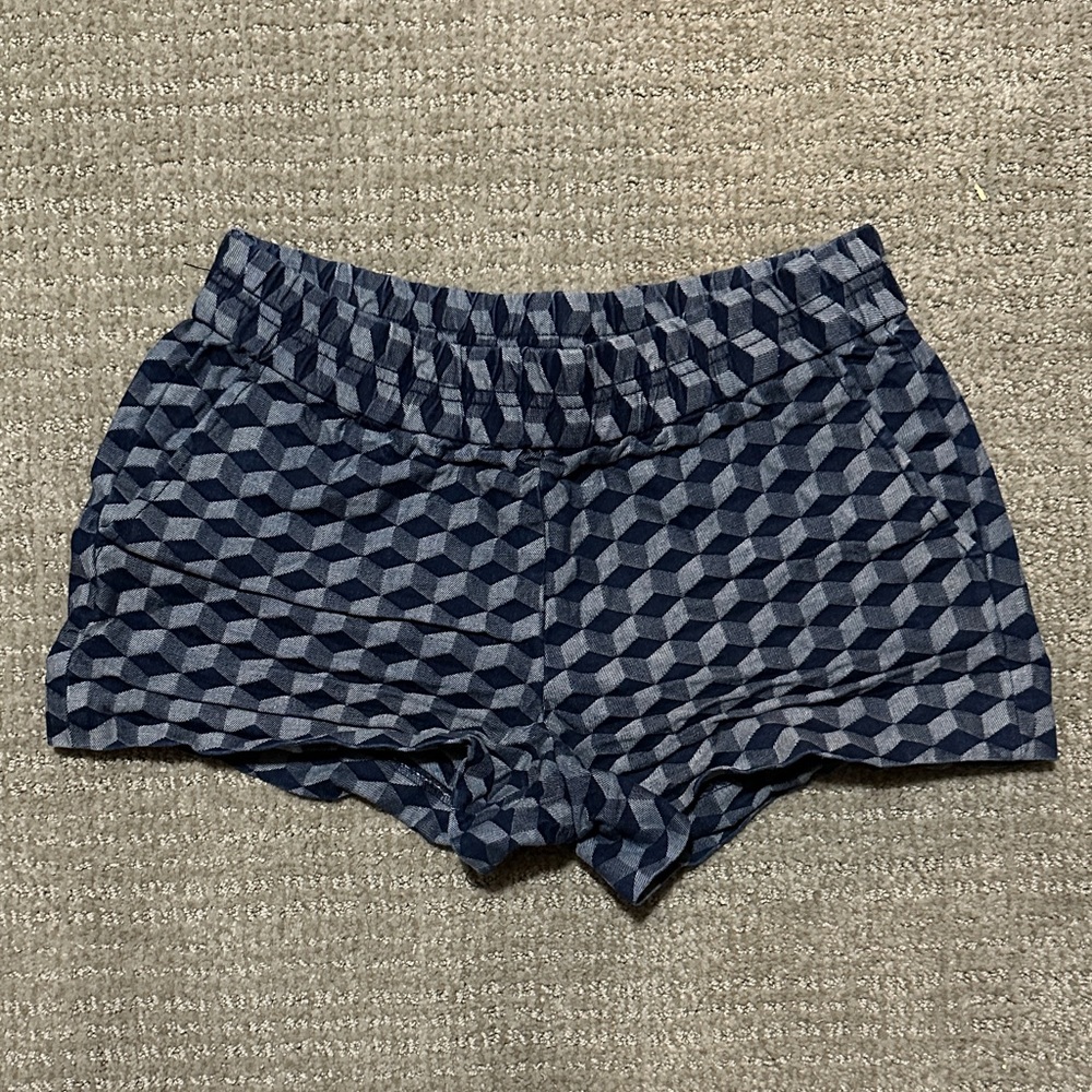 Geometric Patterned Women's Shorts